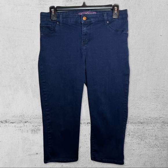 Gloria Vanderbilt stretchy dark capris size 6 - Picture 6 of 6